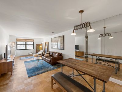 200 E 24th St APT 1809, New York, NY, 10010