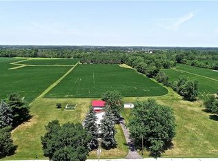 5623 Buckneck Rd, Bradford, OH 45308