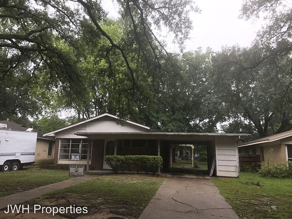1st image of 2023 Vivian St