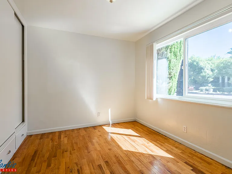 93 E William St #3 — Photo 4