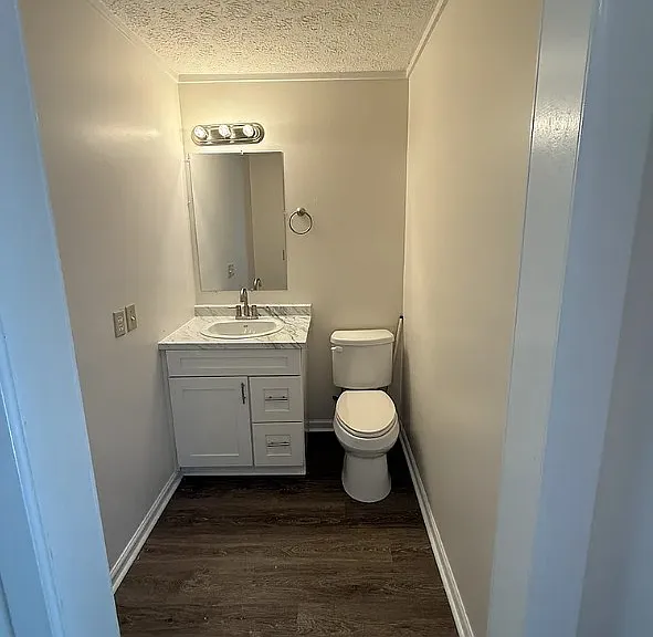 53 Park Ln — Photo 11