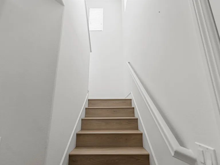 217 Wicker — Photo 23