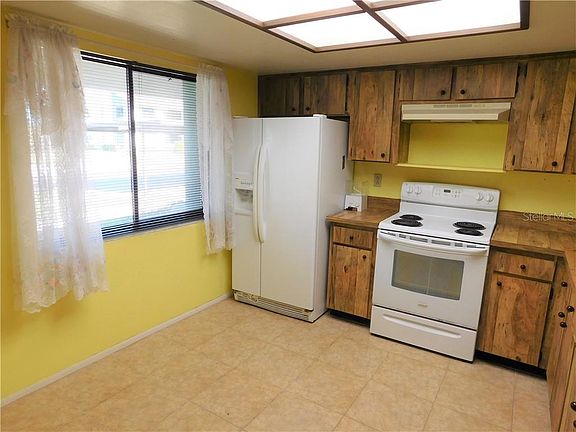 2nd image of 2550 Royal Pines Cir #12-D