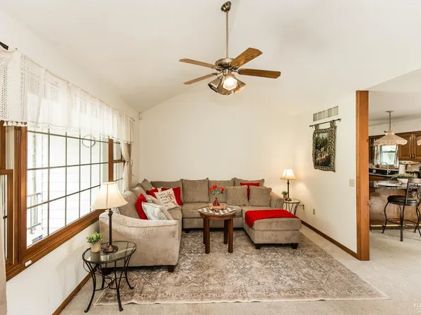 11462 J Hill Rd, Junction City, KS 66441