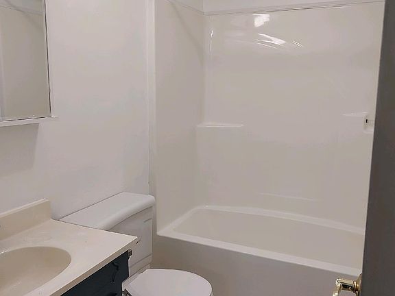 5th image of 2507 S Banta Ave #2507