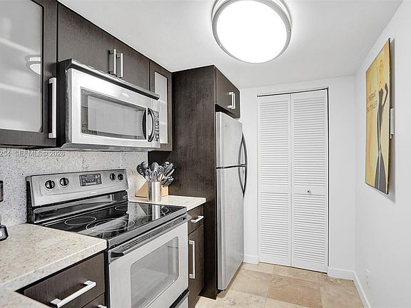 5th image of 770 Claughton Island Dr APT 1014