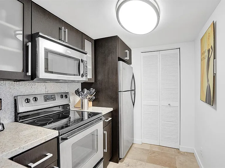 770 Claughton Island Dr #1014 — Photo 5