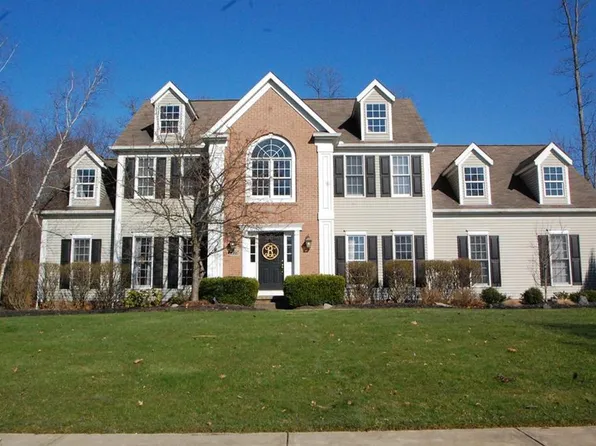 7375 Burntwood Ln, Hudson, OH 44236