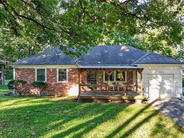 11300 Norton Ave, Kansas City, MO 64137