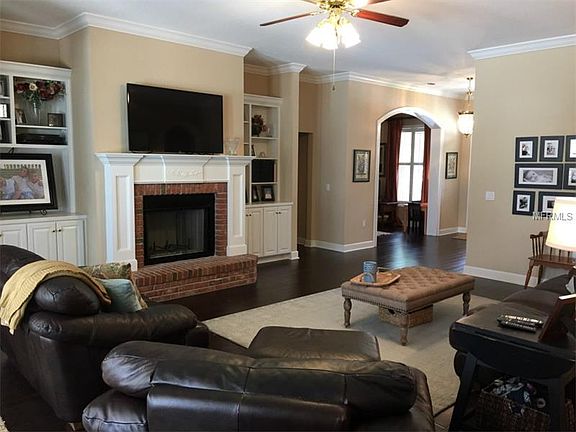5th image of 815 Ashton Oaks Cir
