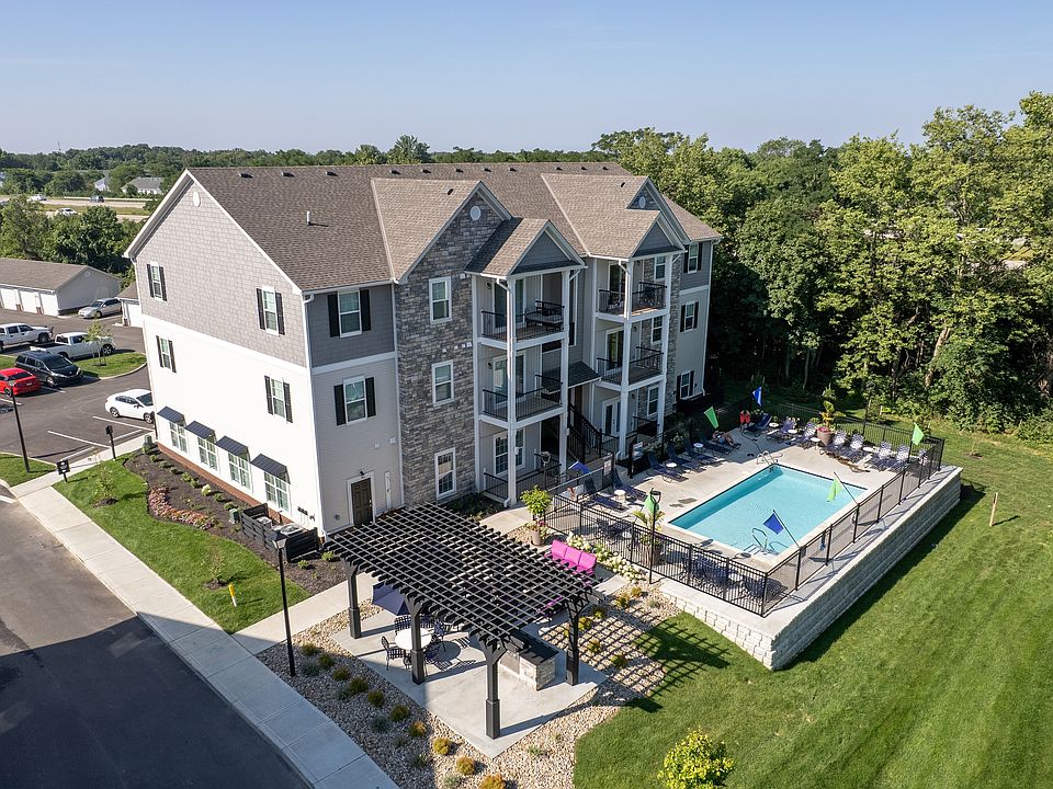 AlkireMeadows-side of building 1