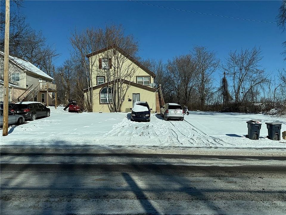 1st image of 3716-3718 E 9th St