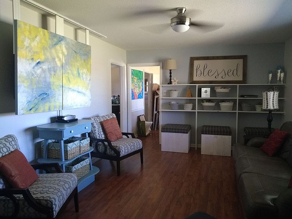 1st image of 608 Lynch Dr