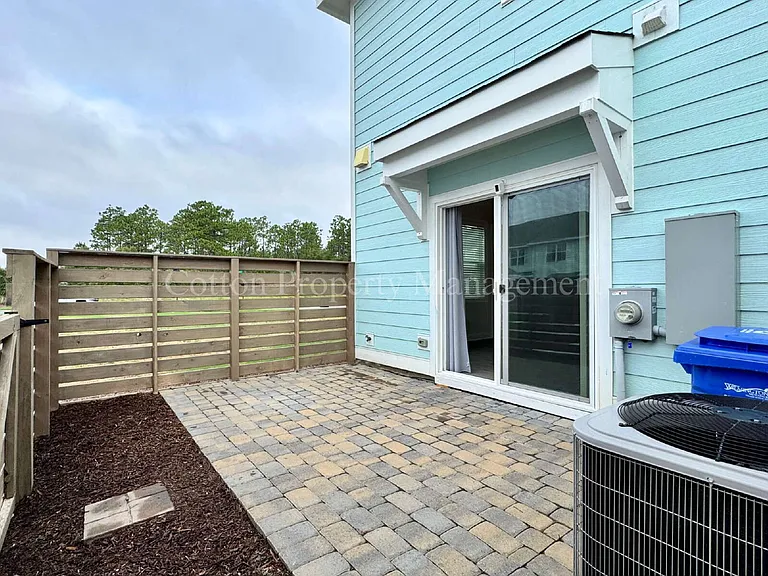 4732 Siddons Dr — Photo 30