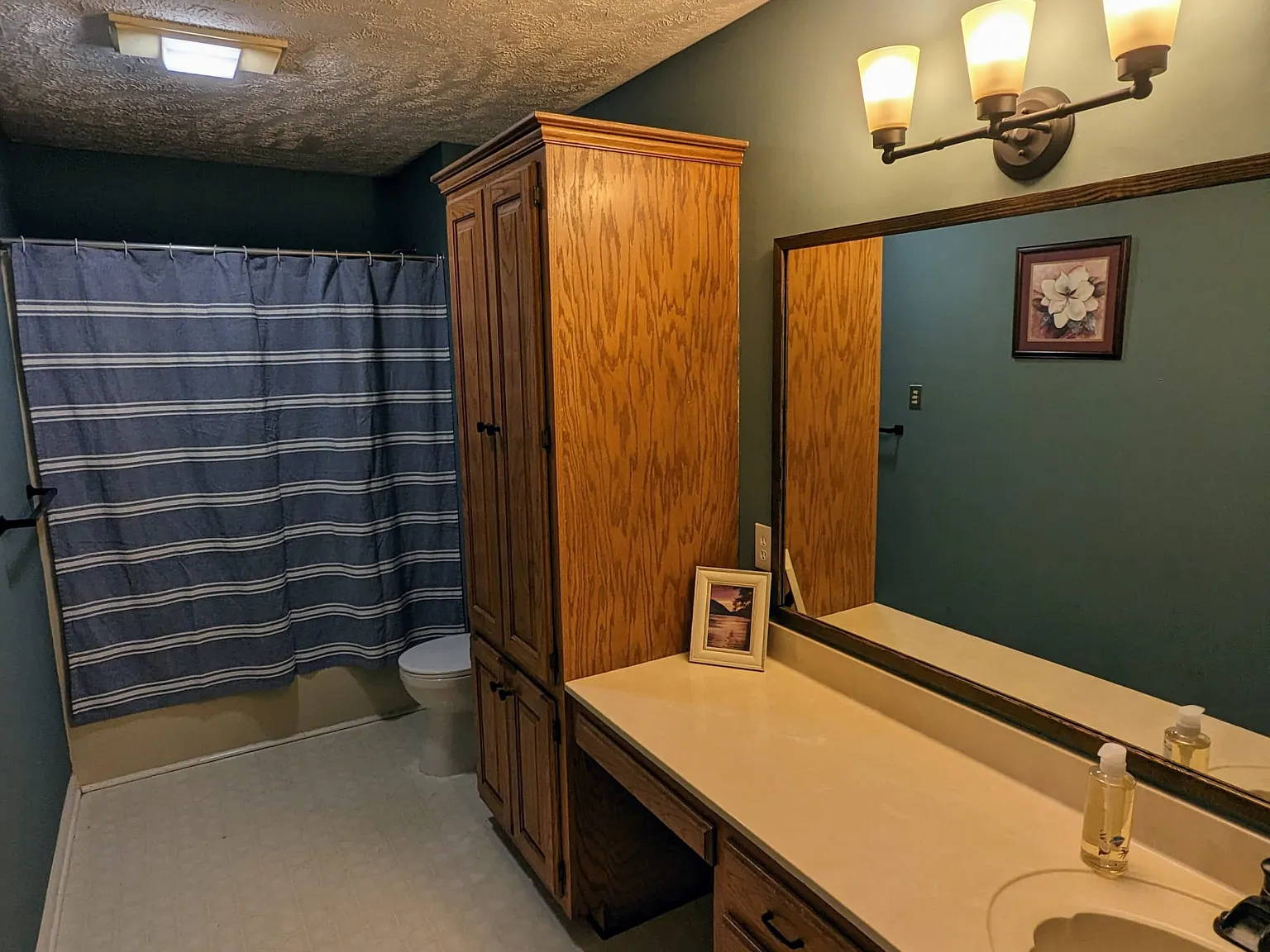 3 bed, $3,000 — Photo 2