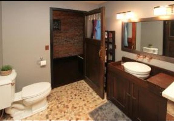2nd image of 222 N Kalamazoo Mall APT 380