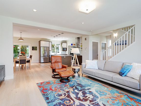 3rd image of 488 Regency Pl