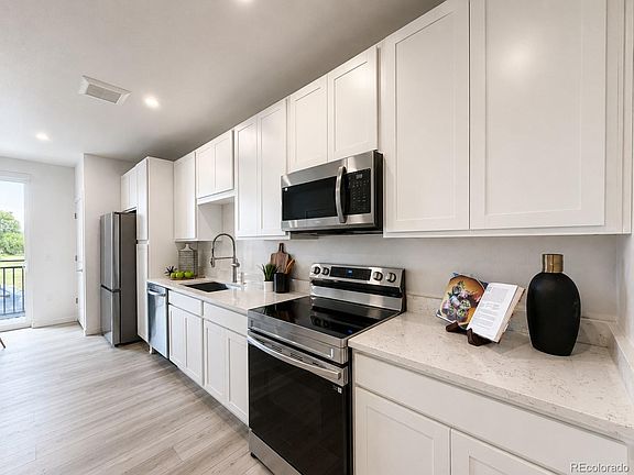 2nd image of 1634 N Sheridan Boulevard #105