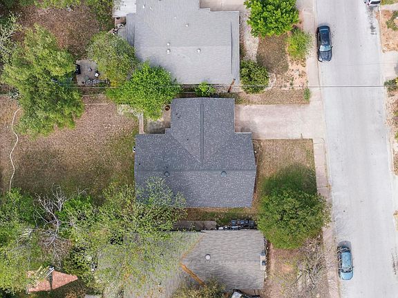 3rd image of 6808 Daugherty St