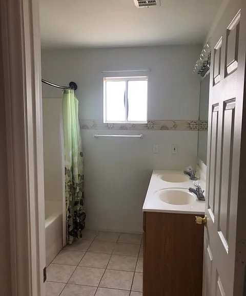 941 Lone Pine Rd — Photo 2