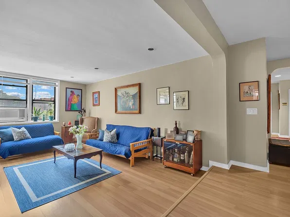7211 110th St APT 3B, Flushing, NY 11375