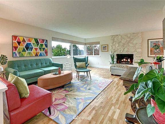 3rd image of 18243 60th Ave NE