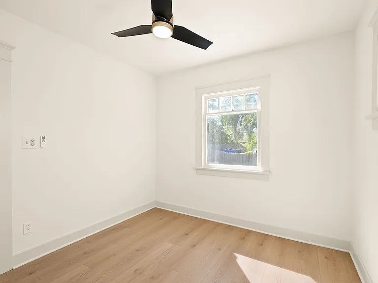 4419 Mississippi St — Photo 25