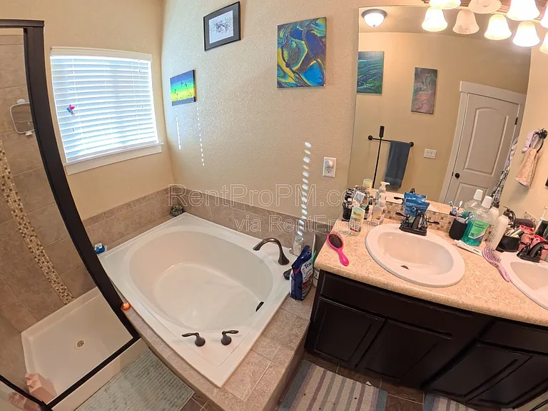 5021 Brookfield Dr #D — Photo 9