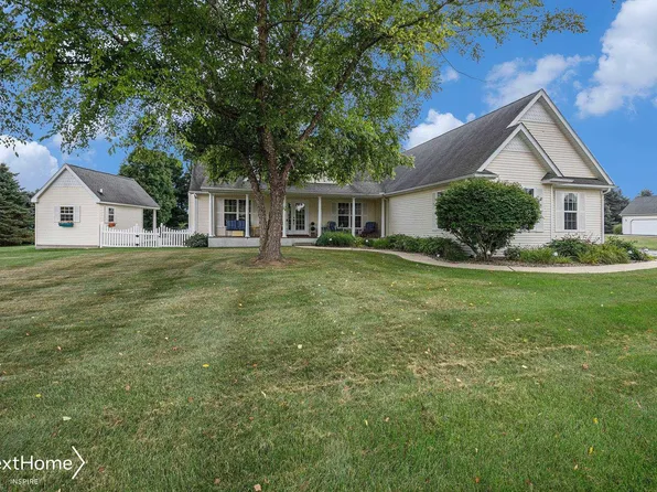 3833 Emmaus Ln, Howell, MI 48855