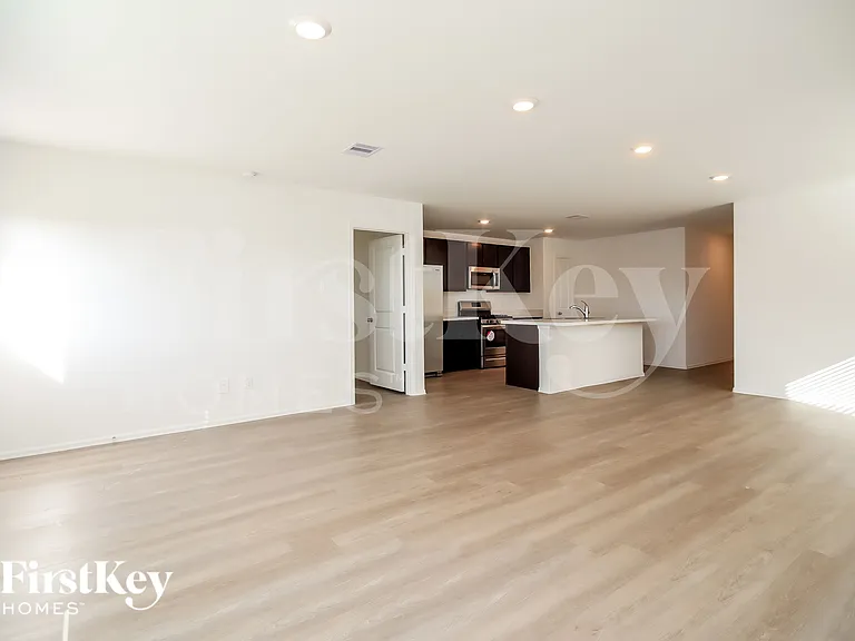 24143 Becker Hollow Ln — Photo 5
