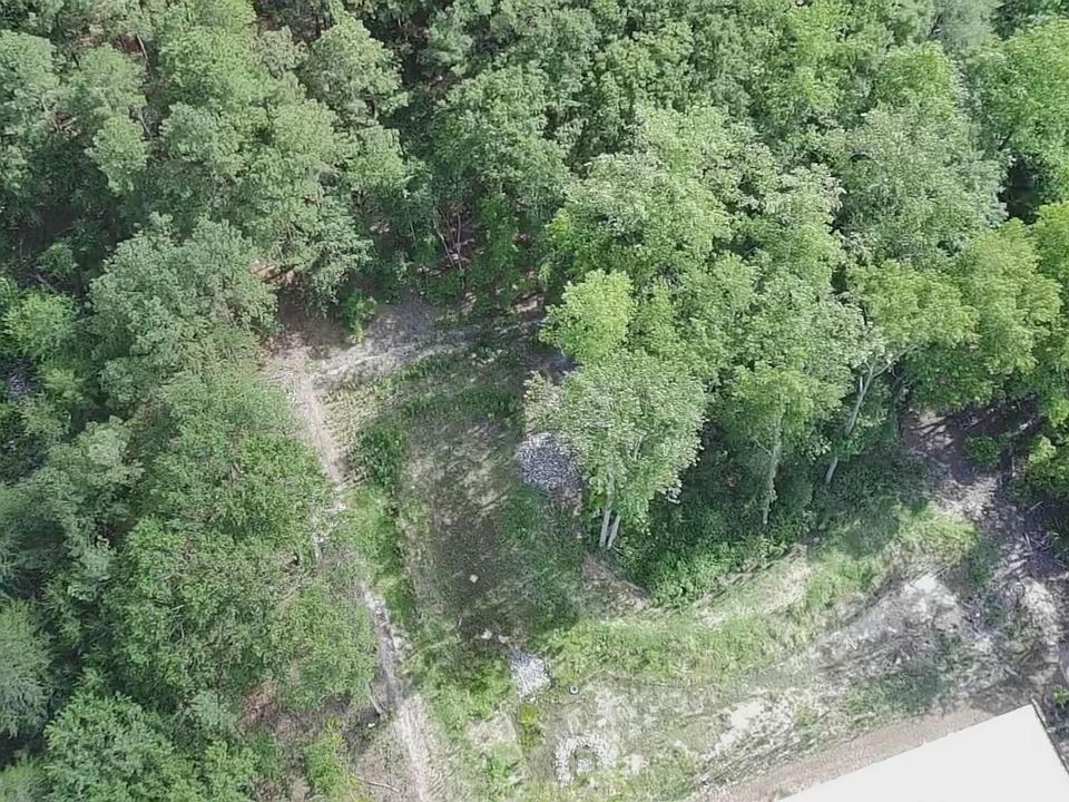 2nd image of 2685 Ridgeway Rd
