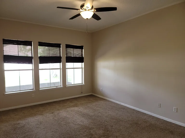 6319 Endelstow Ln — Photo 20