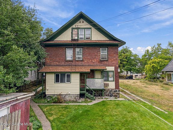 3rd image of 1414 N Lincoln St