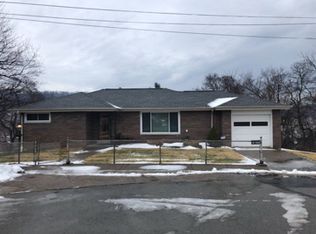 14 Bench Dr, Mc Kees Rocks, PA 15136