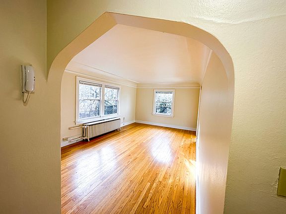 2nd image of 752 Boylston Ave E APT 203