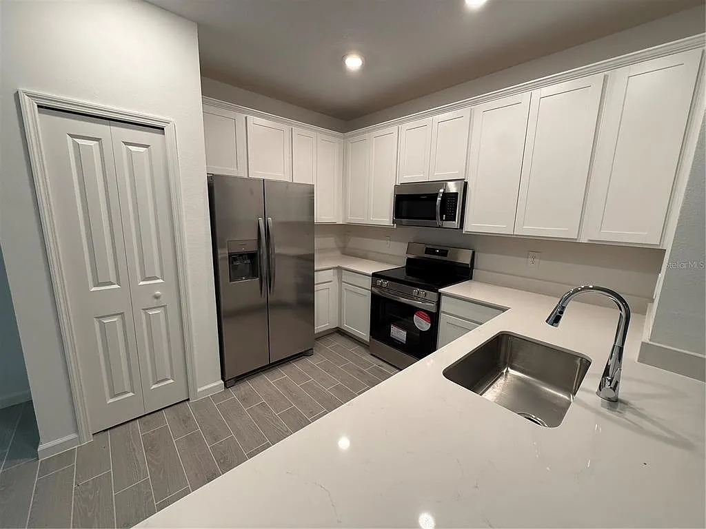 Building Photo - 3674 SE 37th Ct
