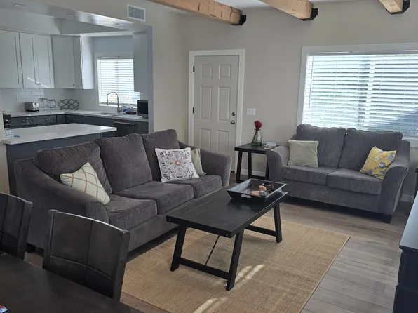 2857 W Carson St, Torrance, CA 90503