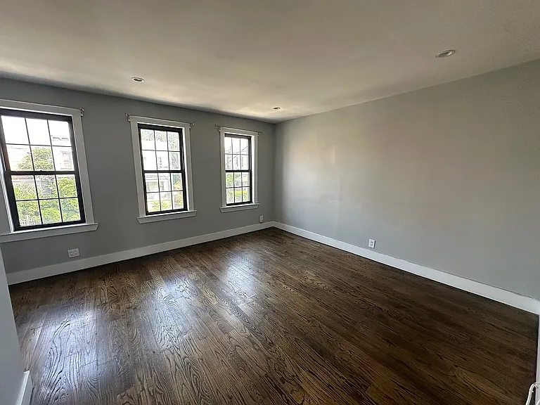 3410 Beverly Rd #2 — Photo 3