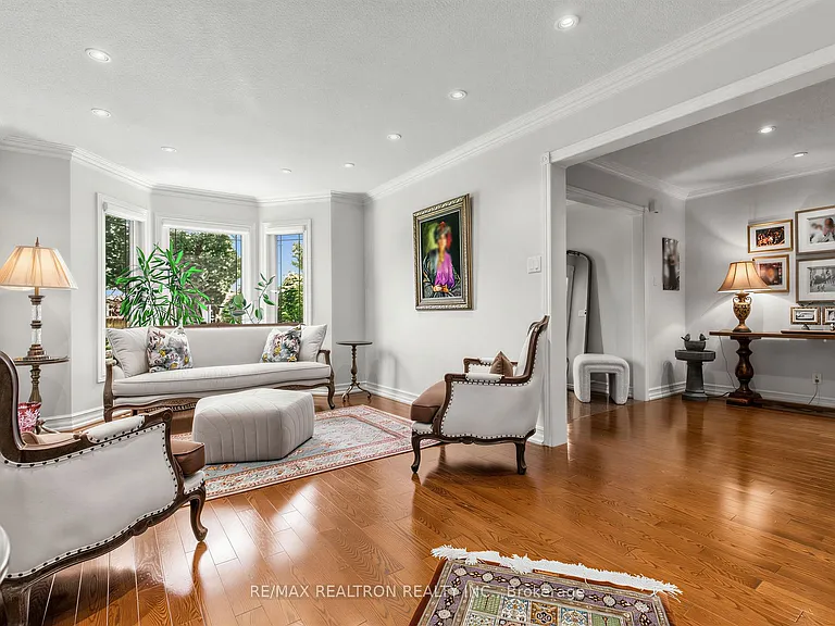210 Westmount Blvd — Photo 6