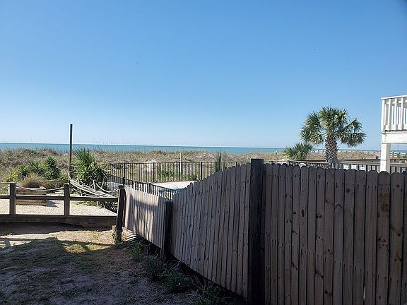 Privacy fence from neighbors