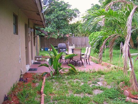 3rd image of 3767 SW 16th Ct