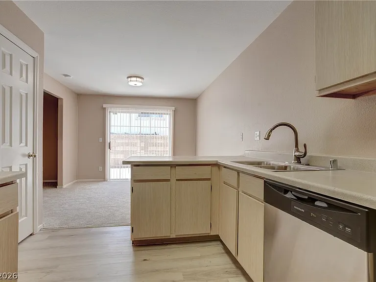 1636 Coyote Run Dr — Photo 22