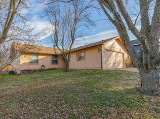 720 N Laurel St, Ashland, OR 97520