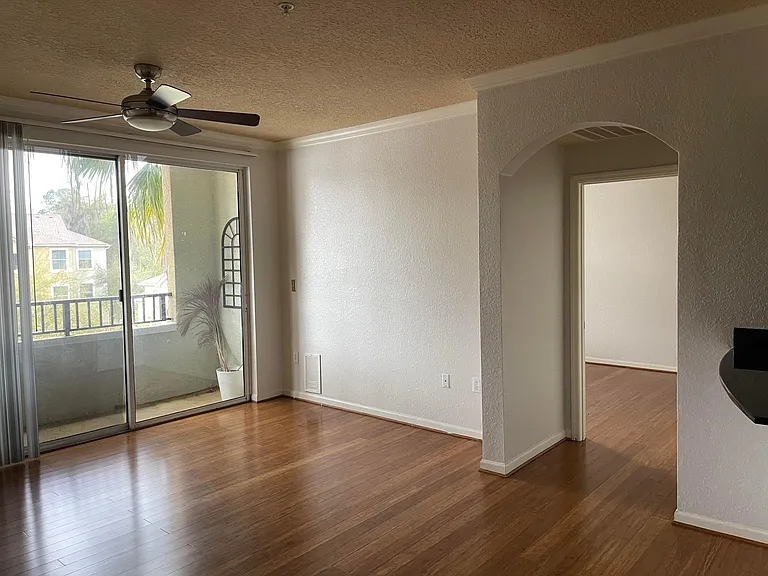 8539 Gate Pkwy W #9301 — Photo 9