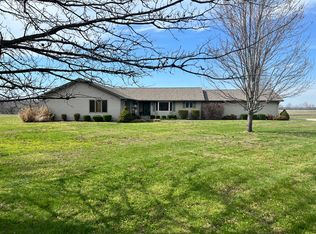 233 Dunivan Rd, Murphysboro, IL 62966
