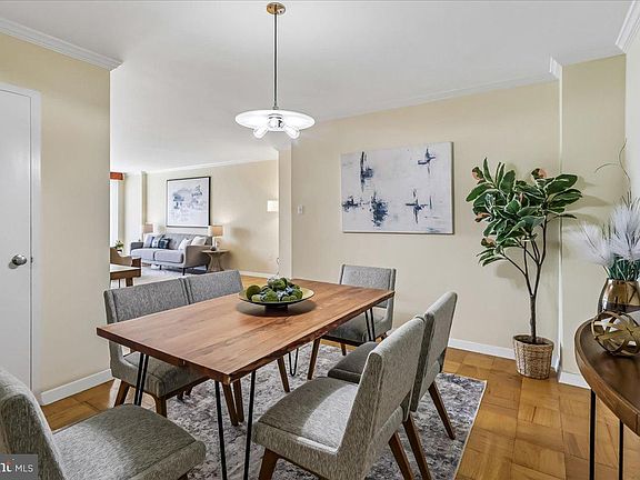 5th image of 3001 Veazey Ter NW APT 1307