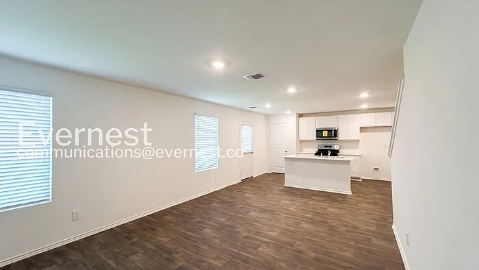4231 Paprika Grv — Photo 4