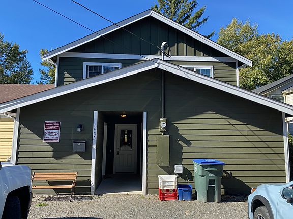2nd image of 1422 Lincoln St