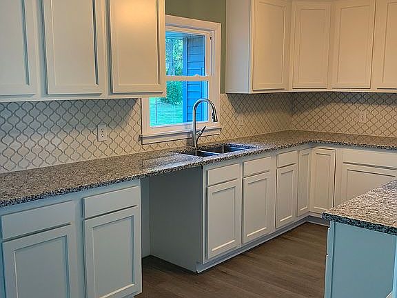3rd image of 5964 North Dr