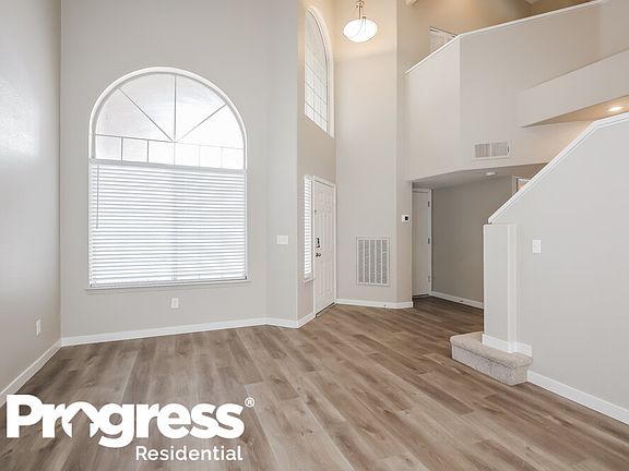 4th image of 1625 Blanco Dr